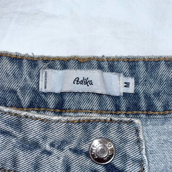 Adika Women’s Size Medium Butterfly Print Jeans - Picture 6 of 6